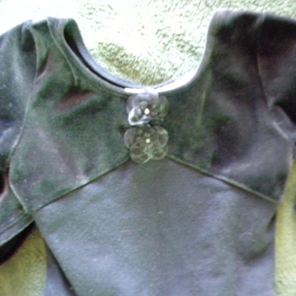 XS One Piece Long Sleeve Skirted Black Leotard - Picture 2 of 5